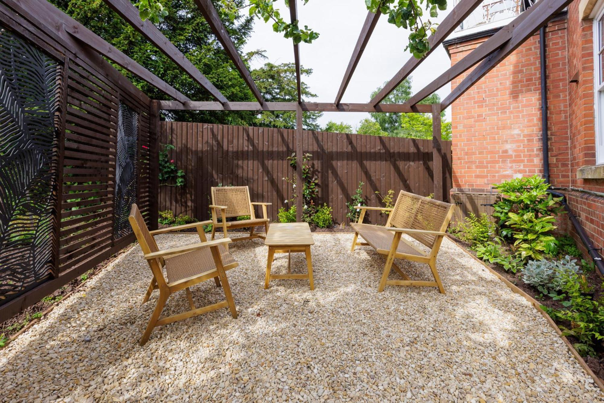 Flat 1 Highgate, Walford Road, Ross On Wye Apartment *