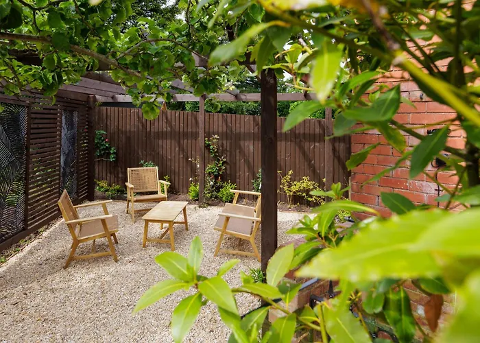 Flat 1 Highgate, Walford Road, Ross On Wye