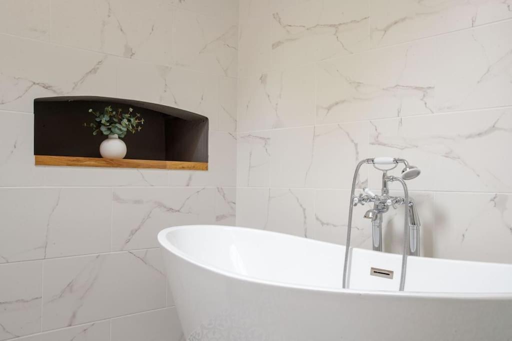 Flat 1 Highgate, Walford Road, Ross On Wye Appartement